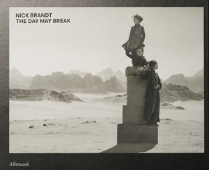 Nick Brandt. The day may break. Ediz. italiana