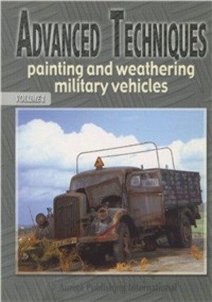 Peinture et vieillissement des vehicules militares