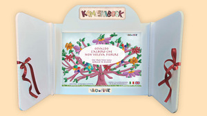 Osvaldo l'albero che non voleva fiorire. Kamishibai con tavole. Ediz. multilingue. Con audiolibro